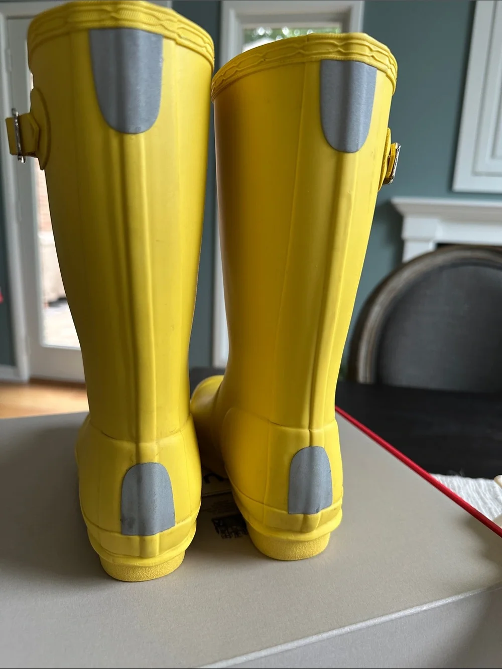 Hunter Bright Llightening Yellow Kids' Original Rain Boots 12 Boys 13 Girls.
